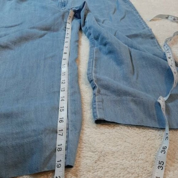 CHICOS Sz 1 8 Crop Women Platinum Collection Chambray Lightweight Wide Leg Pants - Picture 5 of 8